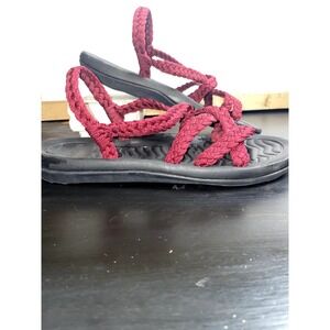 Megnya Braided sandals size 9